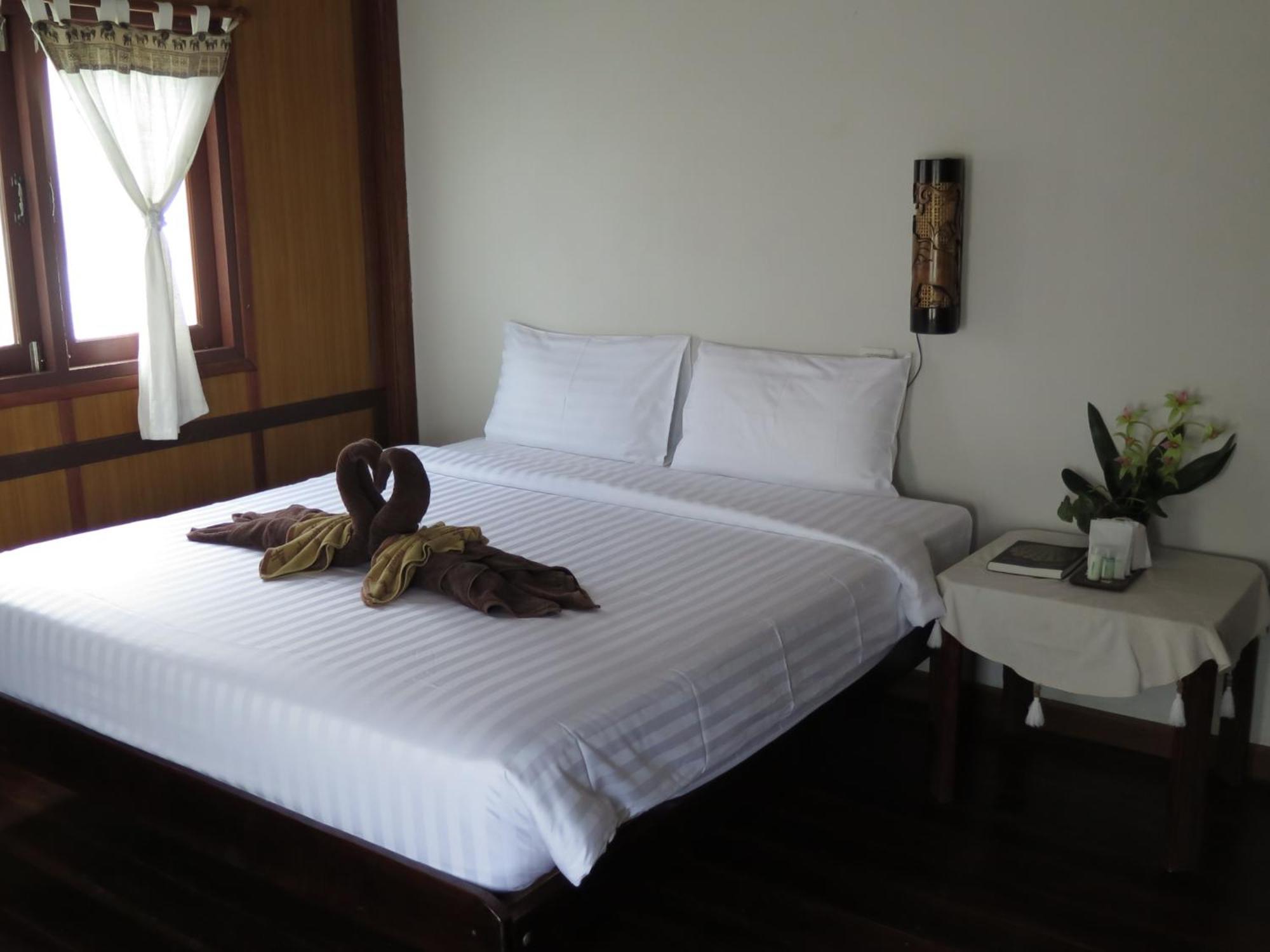 V-View Beach Resort Baan Tai Exterior photo